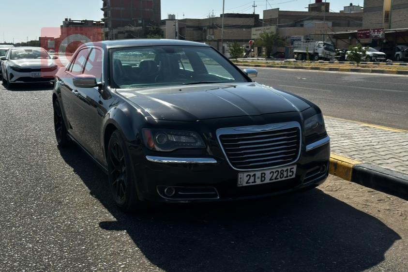 کرایسلەر 300